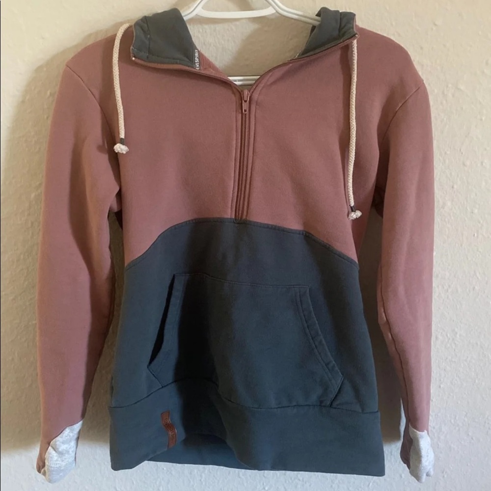 Ampersand Single hood size small